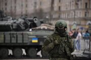 ببینید | نمایش تسلیحات اهدایی آمریکا و ناتو به اوکراین در مسکو