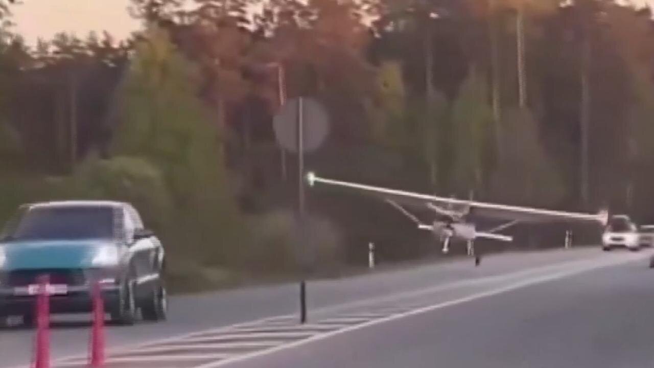 ببینید | فرود اضطراری هواپیما در بزرگراهی در کارولینای جنوب