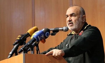 سرلشکر سلامی: امروز شعارهای ملت ایران در دانشگاههای آمریکا تکرار میشود