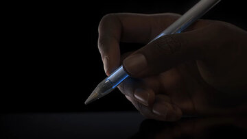 قلم آیپد به قابلیت‌های سرفیس مجهز شد!