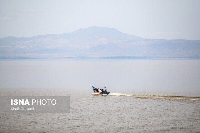 دریاچه ارومیه واقعا نجات یافته؟ / طی چهار دهه گذشته دریاچه ارومیه 90 درصد کوچک شده است