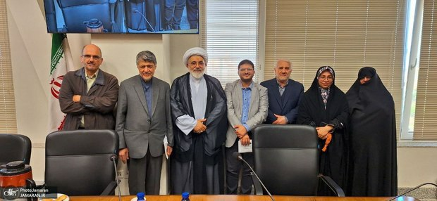 نقد شهید مطهری به نسبیت اخلاقی علامه طباطبایی / از نظر مطهری دیدگاه علامه سر از نسبیت در میآورد و حد یقفی نخواهد داشت