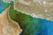 چشم‌انداز رنگارنگ ناسا از تنگه هرمز و دریای عمان / عکس