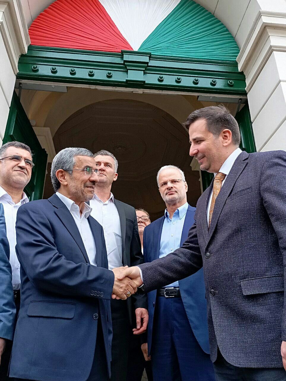 محمود احمدی نژاد در خارج از کشور چه می کند؟ +تصاویر