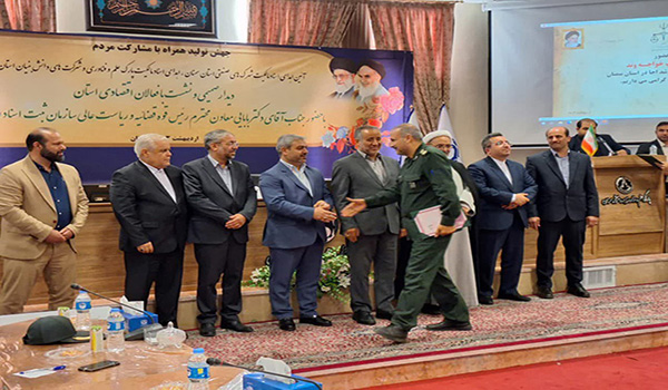 استان سمنان جزء سه استان برتر کشور با آمار تثبیت بیشاز ۷۰ درصد اراضی کشاورزی قرار دارد