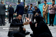 حرکت عجیب وزیر رئیسی در حسینیه ارشاد +عکس