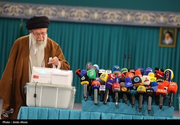 Supreme Leader casts his vote, says runoff is as important as first round