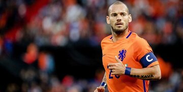 عکس | اضافه وزن شدید ستاره سابق هلند؛ مقایسه هیکل وسلی اسنایدر در دوران فوتبالش و بازنشستگی!