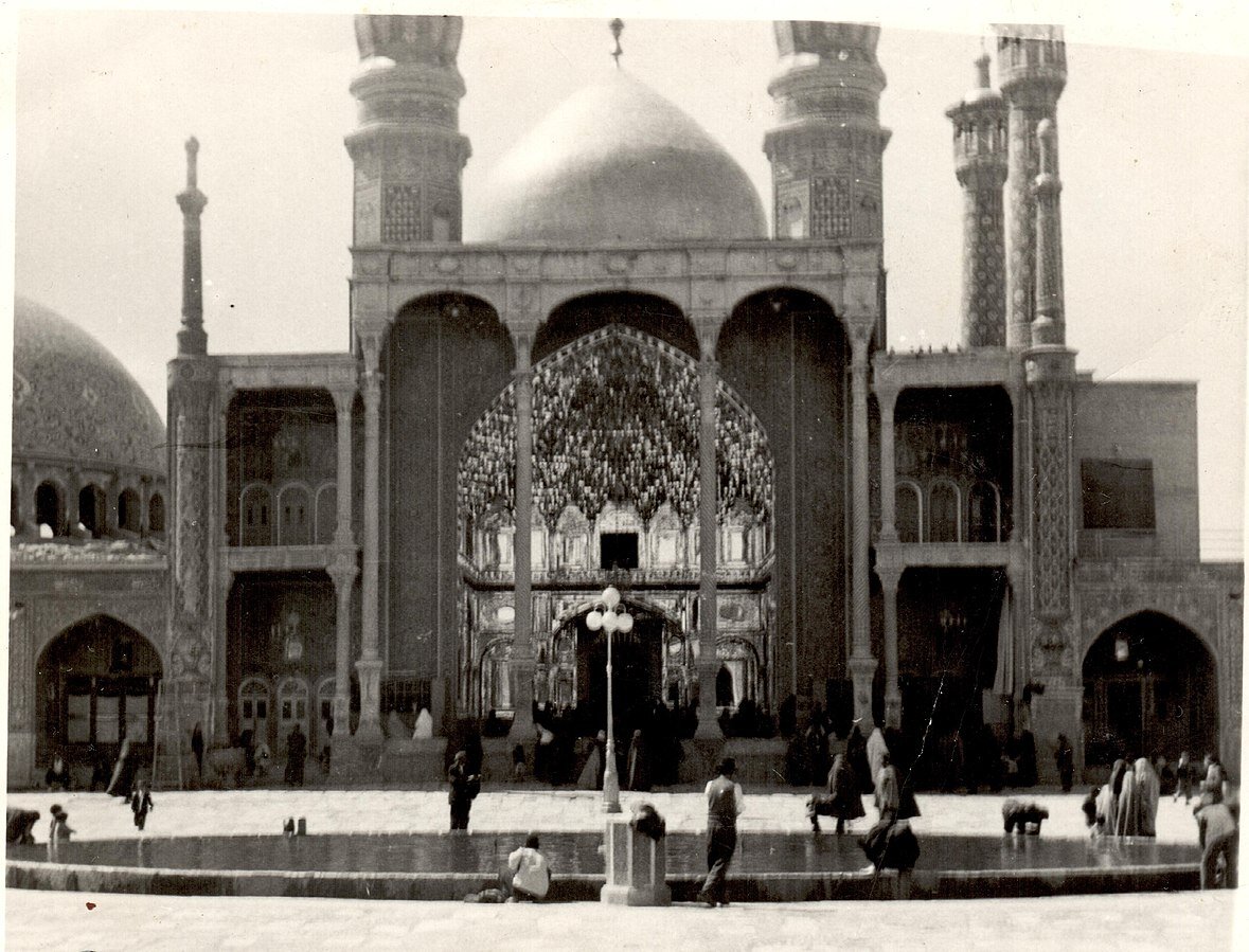 دستور ۸ پادشاه، فرمانده نظامی و همسر شاه برای ساخت حرم حضرت معصومه