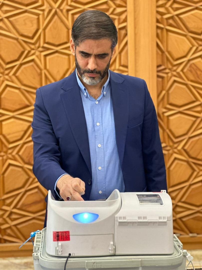 تصاویری از سعید محمد و معاون رئیسی پای صندوق رأی /امام جمعه تهران هم آمد