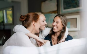 سندرم دختر ارشد خانواده یا همان بیچاره بچه اولی که دختر باشد! سندرم دختر ارشد خانواده یا همان بیچاره بچه اولی که دختر باشد!