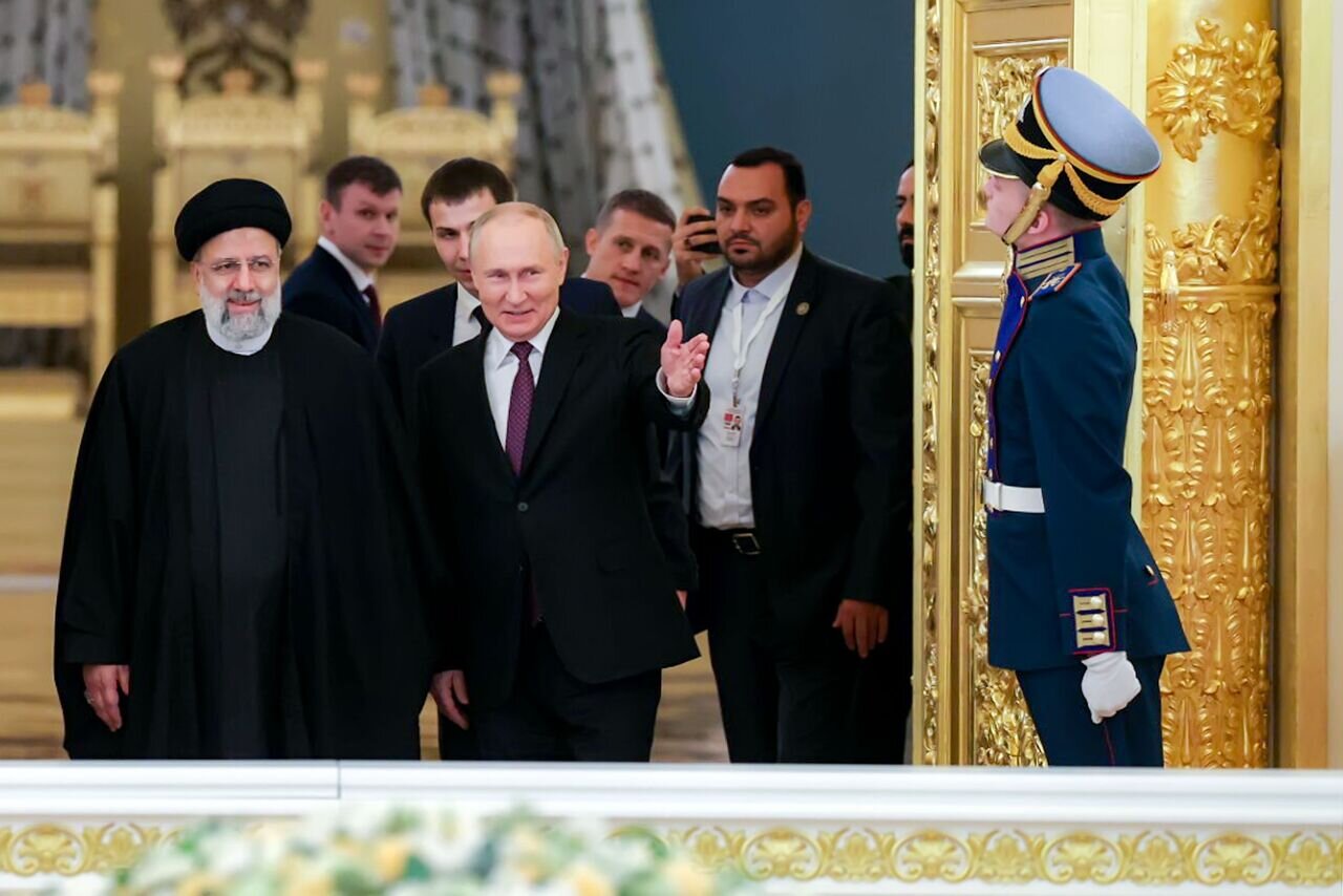 پوتین با حساسیت فوق العاده اخبار سانحه بالگرد رئیس جمهور ایران را دنبال می کند