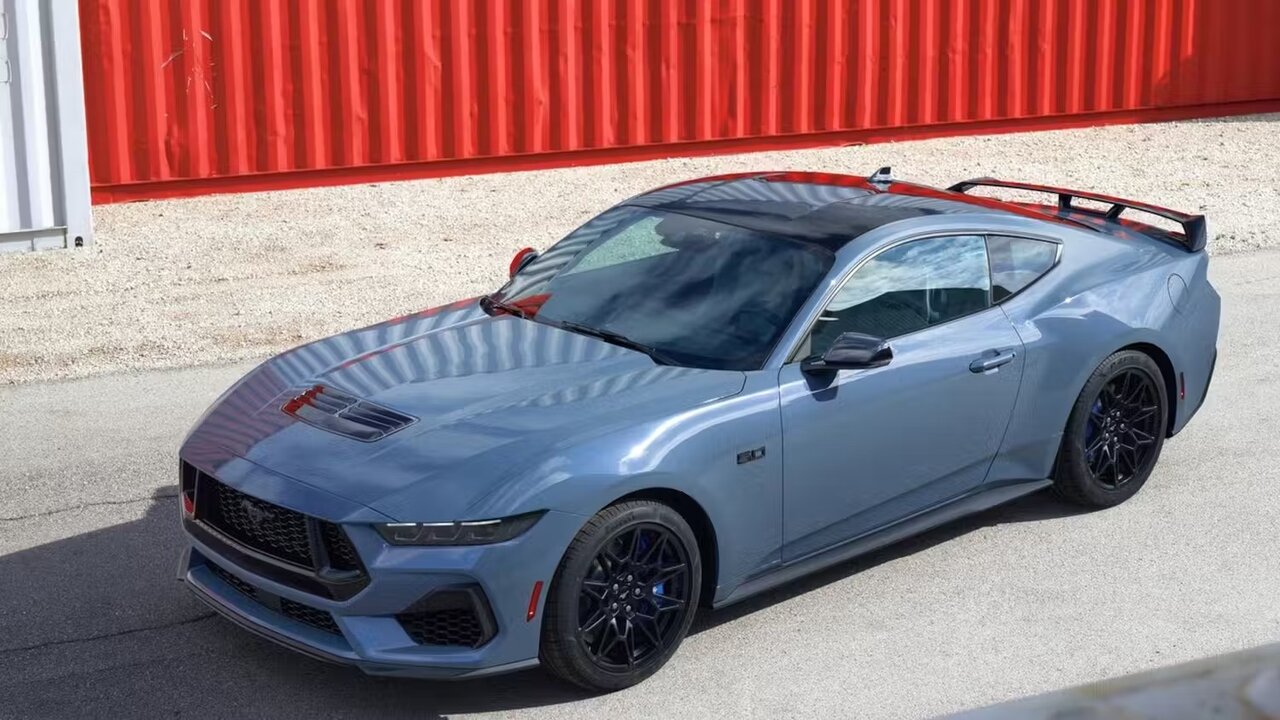 شاید باور نکنید، اما این خودروها هنوز با گیربکس دندهای به فروش میرسند! /عکس