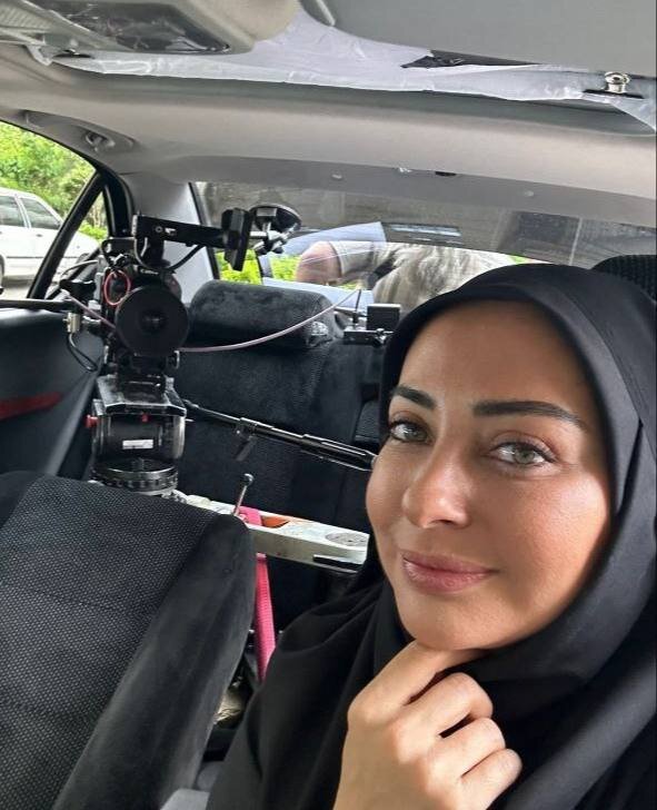 ببینید | سلفی جدید نفیسه روشن با چادر در ماشین