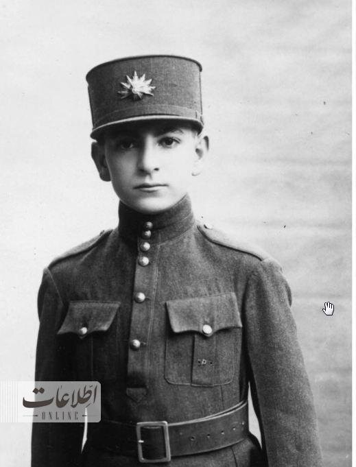 محمدرضا پهلوی در ۱۵ سالگی