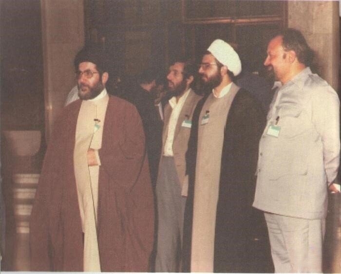 عکسی دیده نشده از حسن روحانی در کنار برادر رهبر انقلاب