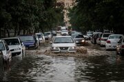 شروع بارش‌های سیل‌آسا و تگرگ در مشهد / آغاز مجدد سیل/ خودروها مجددا در سیلاب گرفتار شدند