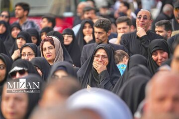 اجتماع مردم تهران در میدان ولیعصر (عج)