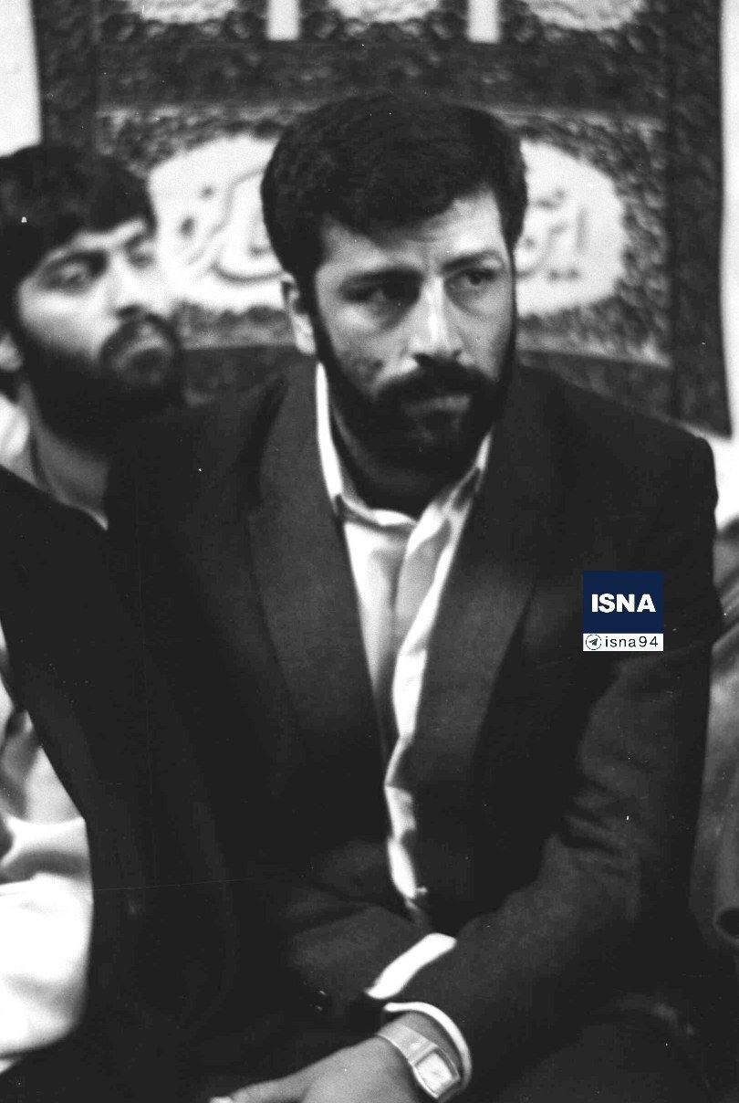 عکس | تصویر دیده نشده از ابراهیم رئیسی در دوران جوانی با کت و شلوار