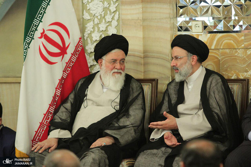 عکسی از ابراهیم رئیسی در کنار پدر همسرش