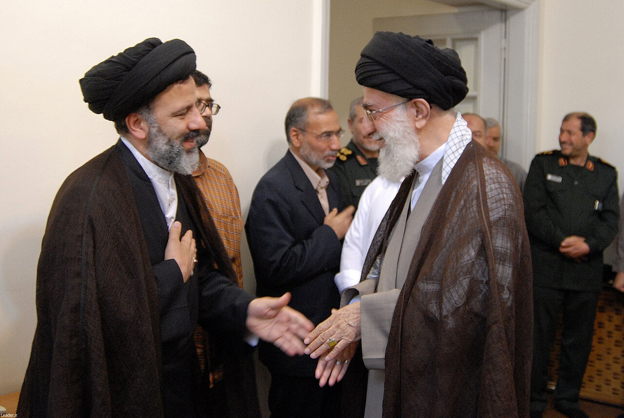 تصاویر کمتر دیده شده از سید ابراهیم رئیسی در کنار رهبری