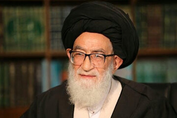 عکس | تصویری از وزیر کشور در کنار آیت‌الله آل‌هاشم و حجت‌الاسلام علی اکبری در مراسم تشییع پیکر رئیسی و همراهان