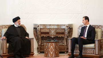 تصاویر | بیلبوردهای جدید در خیابان‌های دمشق؛ رئیسی در کنار بشار اسد با یک عنوان معنادار