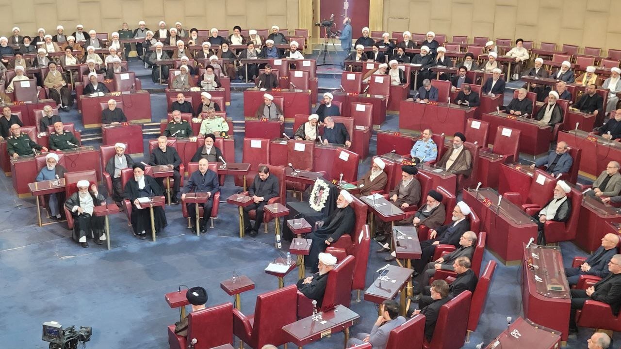 آیت الله موحدی کرمانی؛ رئیس 93 ساله خبرگان ششم با 66 درصد آراء / شوک به جامعه مدرسین یا یک توافق بین جامعتین؟ 2