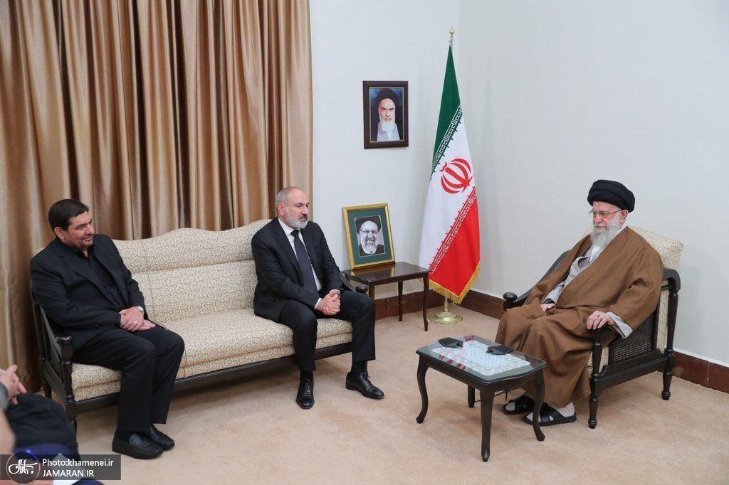 رهبر انقلاب: روابط ایران و ارمنستان مخالفانی دارد که باید مراقبت شود / پاشینیان: از شنیدن خبر درگذشت رئیس جمهور و وزیرخارجه شوک زده شدیم 2