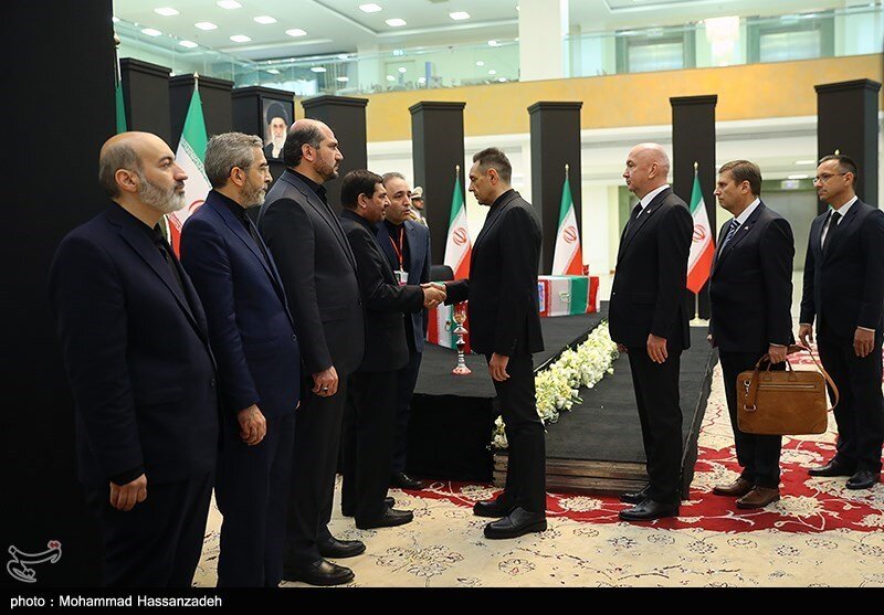 برگزاری مراسم ادای احترام سران کشورهای خارجی به پیکر شهدای خدمت + تصاویر 2