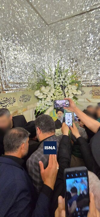 تصاویر | عکس‌های تازه از محل دفن رئیسی در حرم امام رضا (ع)