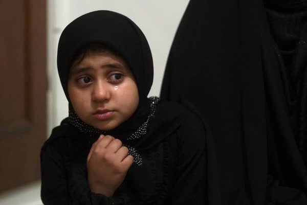 اینجا خانه پدری سرتیم حفاظت ابراهیم رئیسی است /چرا تلویزیون تصویرت را نشان نمیده بابا؟ /آخرهفتههای خانواده محافظ رییس جمهور چطور می گذرد؟