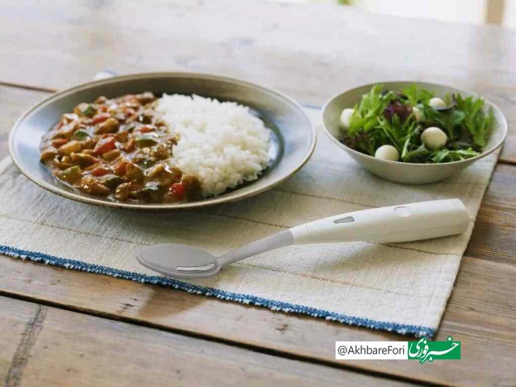 شاهکاری از محققان ژاپنی/ این ساخت قاشق باعث کاهش مصرف نمک میشود!