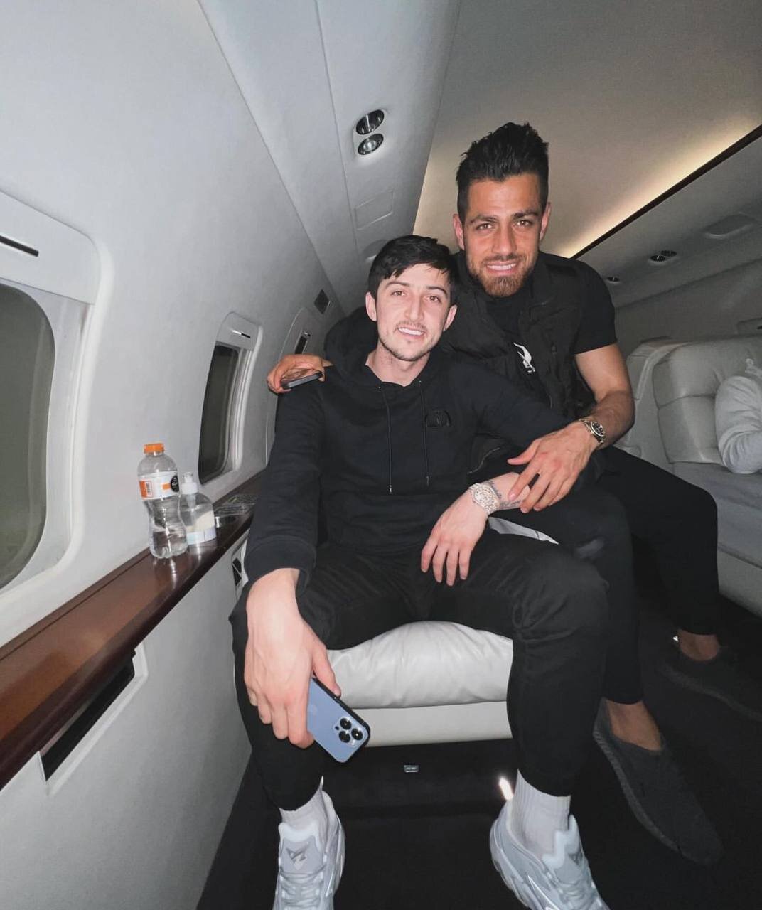 عکس| گشتوگذار لاکچری سردار آزمون با ستاره پرسپولیس