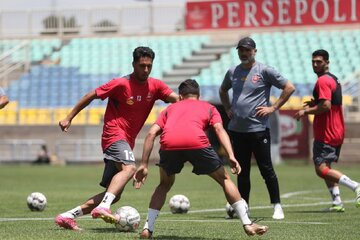 عکس | مهمان ویژه تمرین پرسپولیس چه کسی بود؟