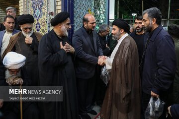 تصویری جدید از 2 فرزند رهبر انقلاب در یک مراسم