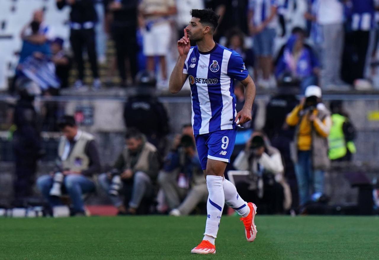 عکس| اقدام جنجالی طارمی مقابل رقیب پورتو