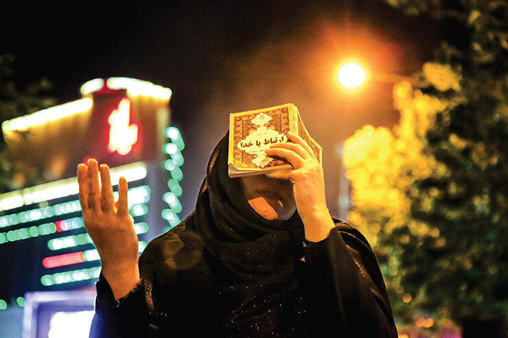 - کیهان: دینداری به معنای التزام عملی به همه احکام دبن نیست
