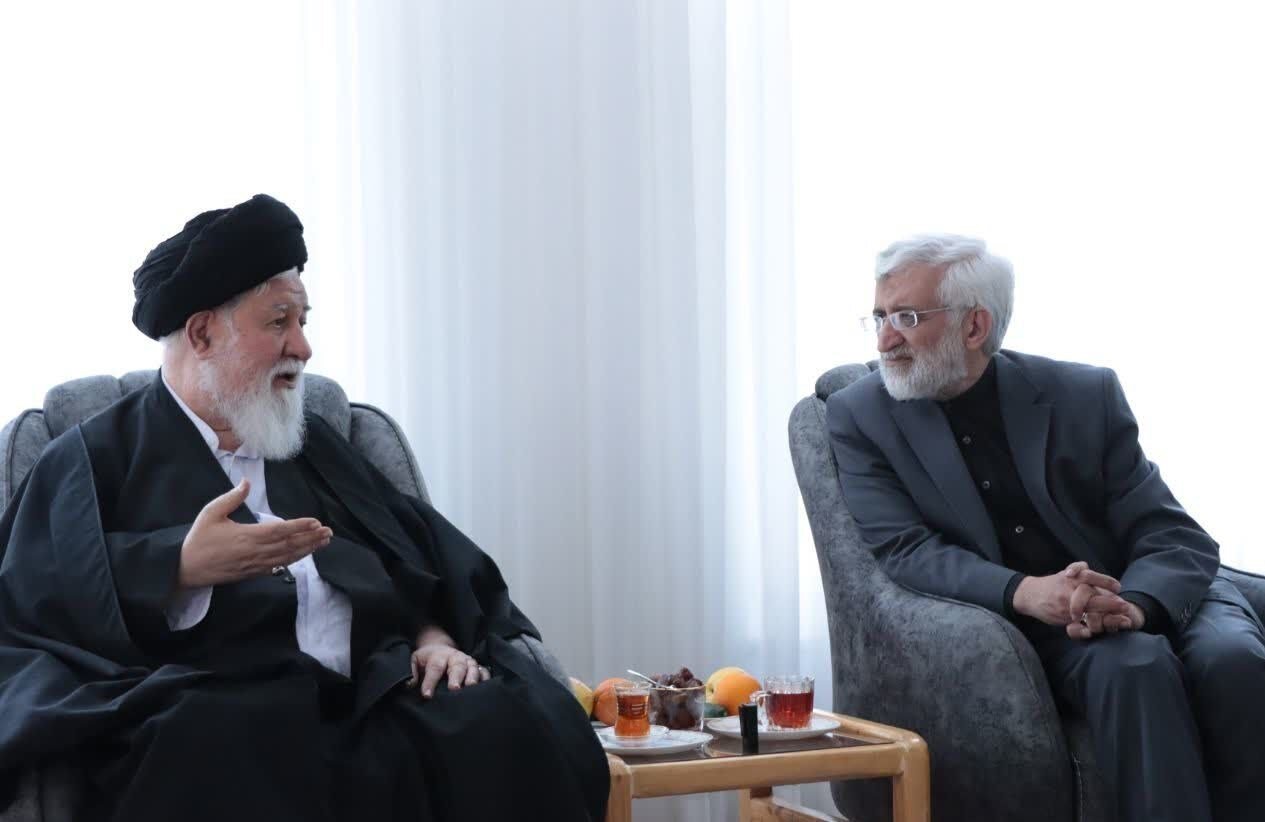 عکسی از سعید جلیلی در منزل ابراهیم رئیسی /علم الهدی میزبان بود