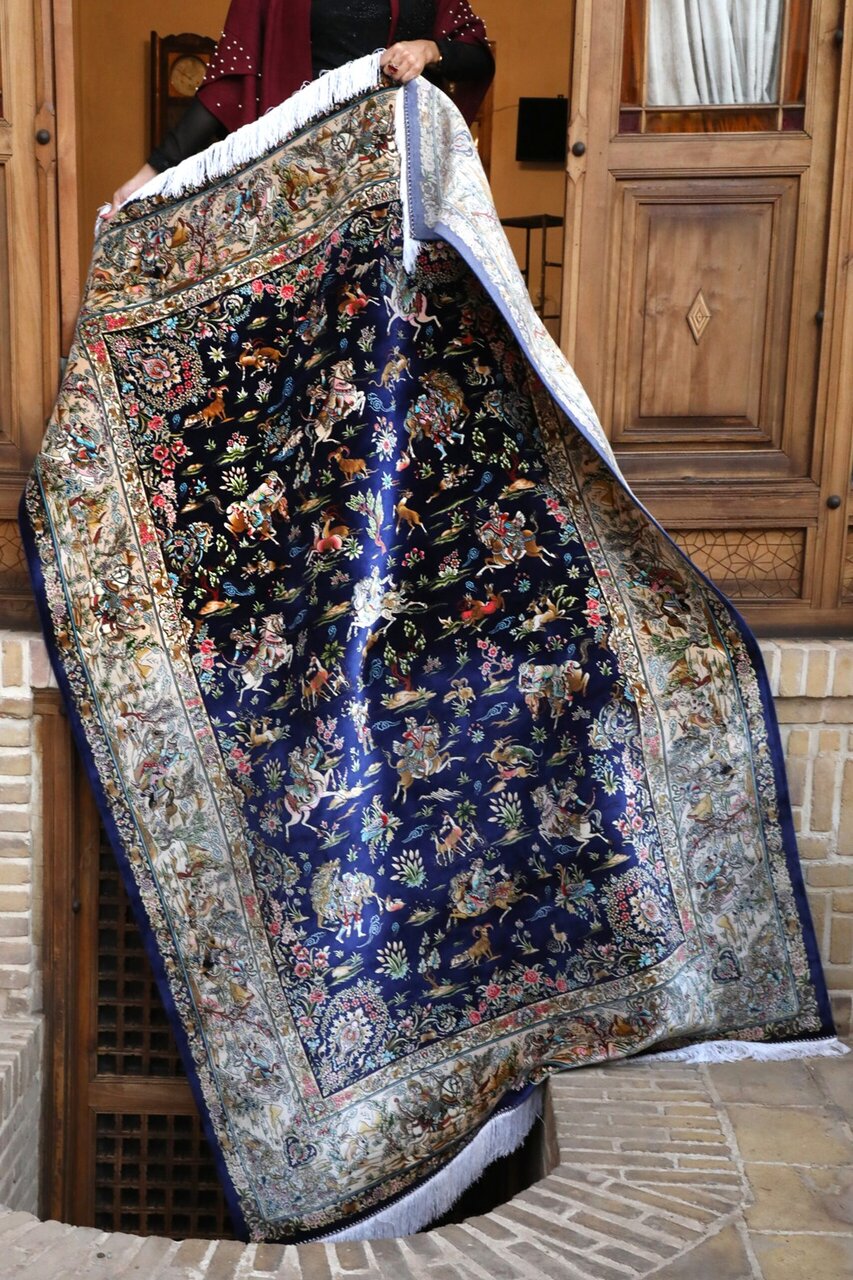 فرش شاهرخ، نمادی از هنر و تاریخ ایرانی