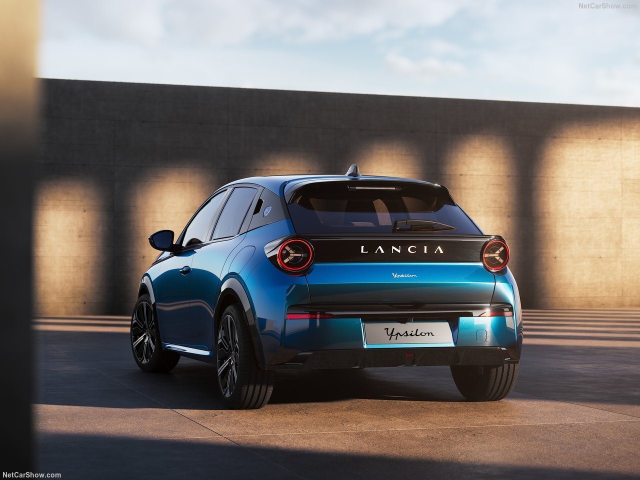 همزاد پژو ۲۰۸ با طراحی و نسخهای خاص رونمایی شد /عکس