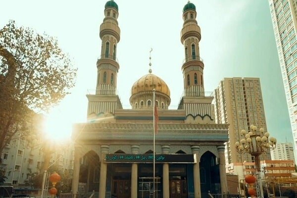 جوان چینی، امام جماعت مسجدی ۱۲۶ ساله