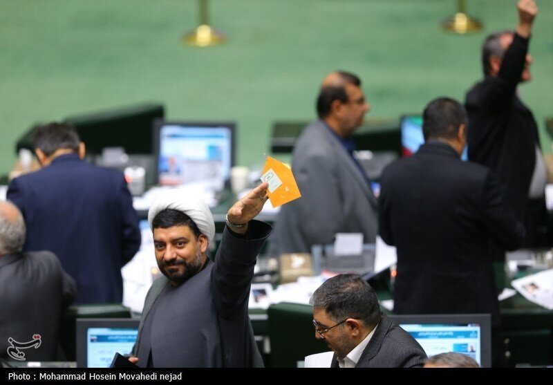 تصاویری از برگه رأی نمایندگان /به قالیباف رأی دادند یا ذوالنوری یا متکی؟