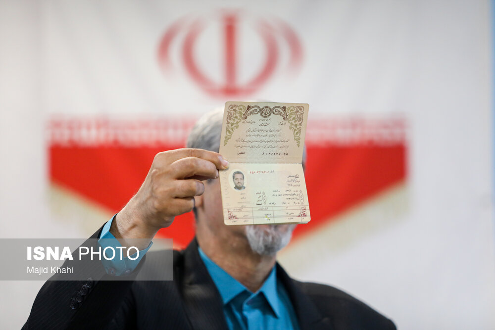 عکسهایی از ثبتنام سه نماینده فعلی و سابق مجلس برای ریاست جمهوری