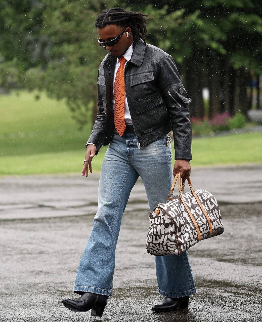 عکس| تیپ عجیب ستاره فرانسوی بارسا با کفش پاشنهبلند!