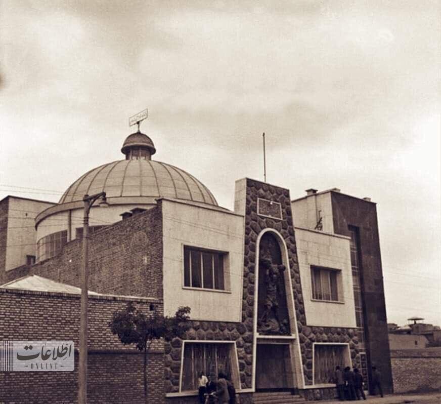 افتتاح باشگاه ورزشی شعبان بیمخ با حضور برادر شاه/ عکس