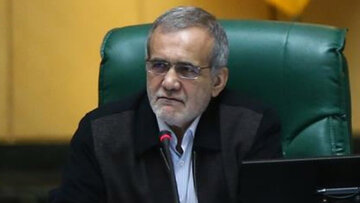 تصاویر | تصاویری از پزشکیان در اتاق عمل با لباس جراحی