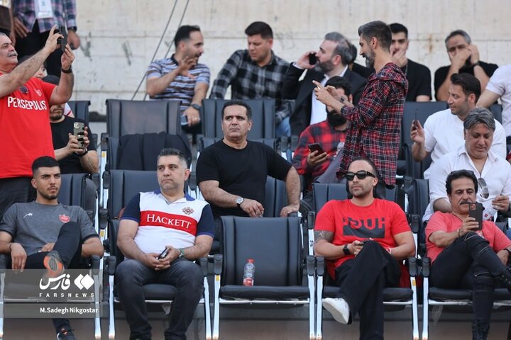 حضور هنورمندان پرسپولیسی در ورزشگاه آزادی