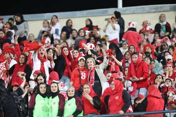 ورود بانوان ممنوع! / ذوب‌آهن - پرسپولیس؛ بدون حضور زنان