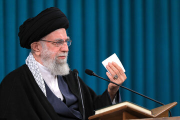 قائد الثورة الاسلامية يستقبل جمعا من مسؤولي السلطة القضائية غدا السبت